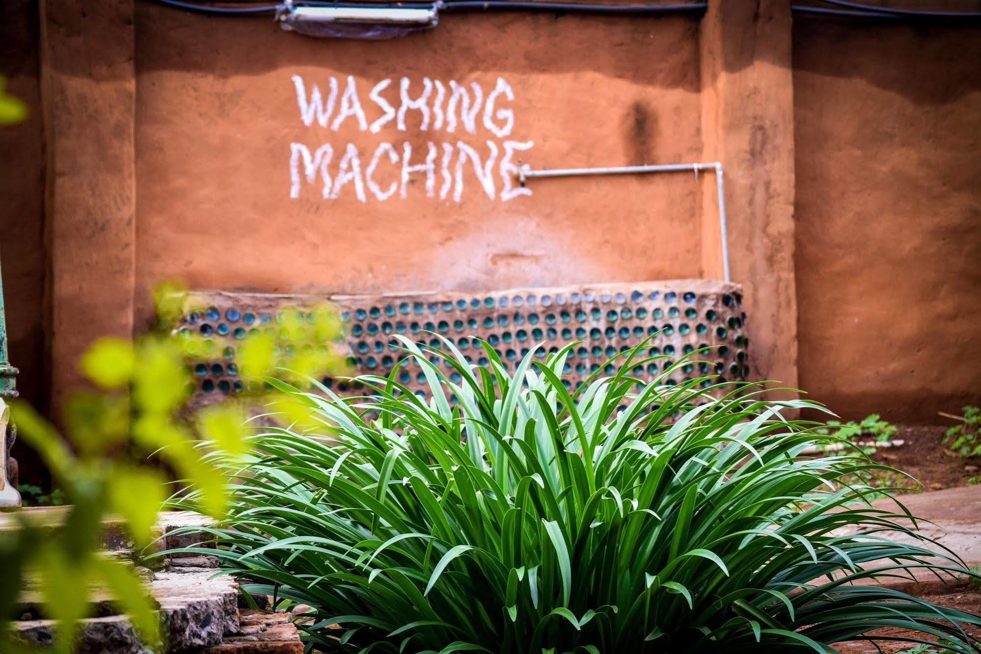 Zinga Backpackers Hotel Livingstone Exterior foto
