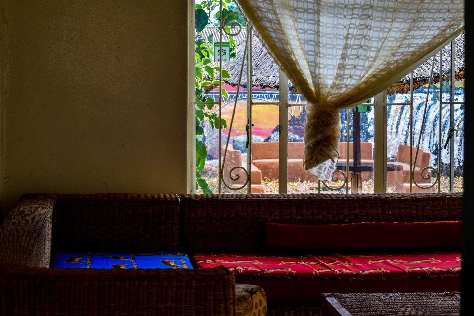 Zinga Backpackers Hotel Livingstone Exterior foto
